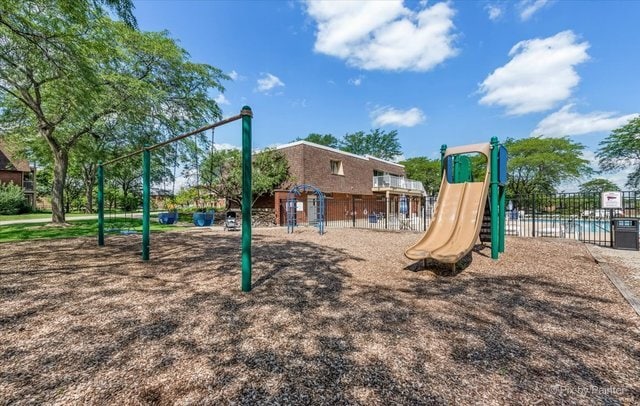 Building Photo - 4 Villa Verde Dr