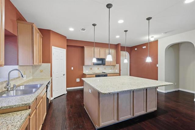 Building Photo - 2812 Gooseberry Dr