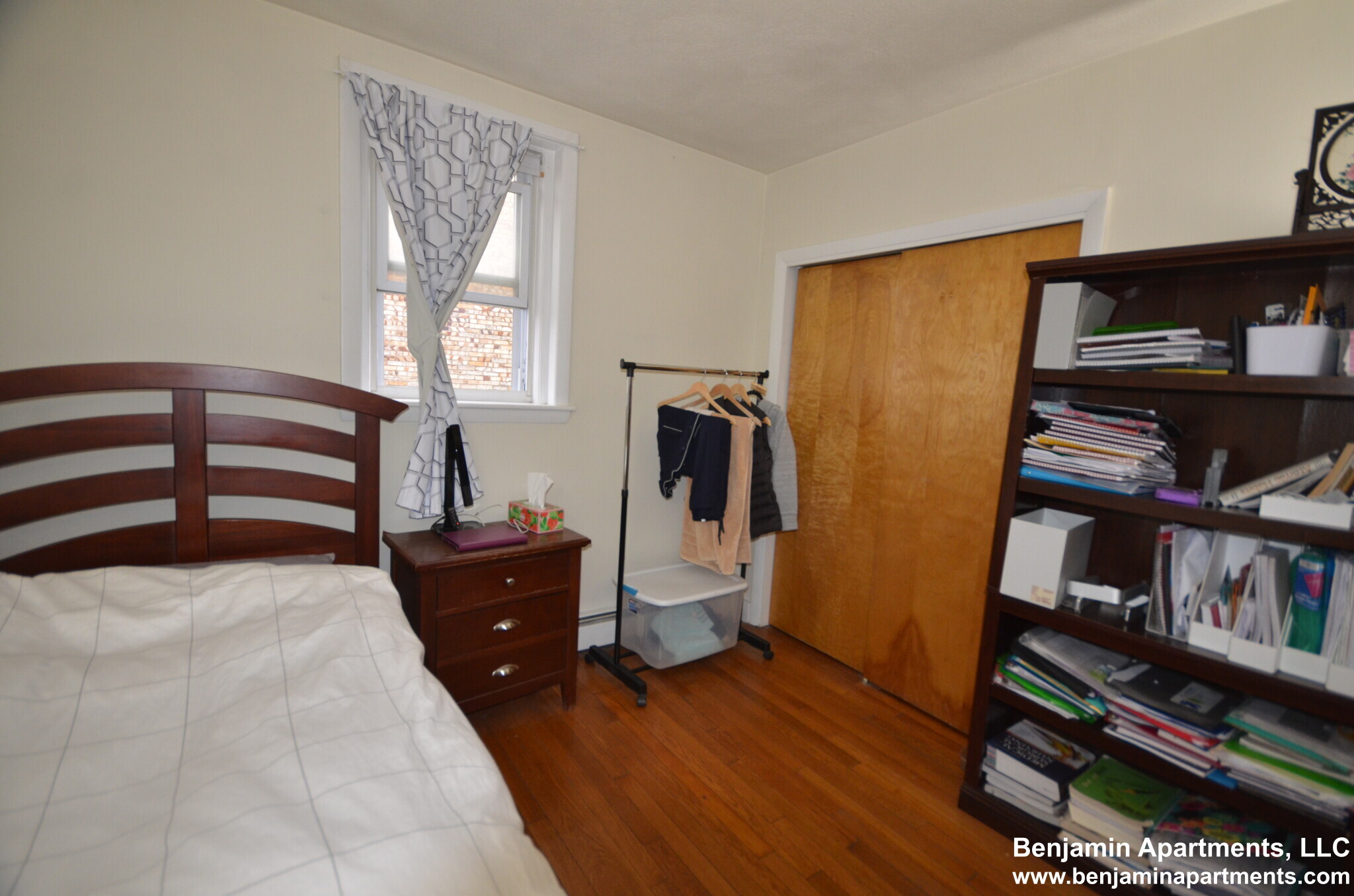 Building Photo - 316 Tappan St