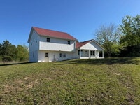 Building Photo - 1885 Everett Rd