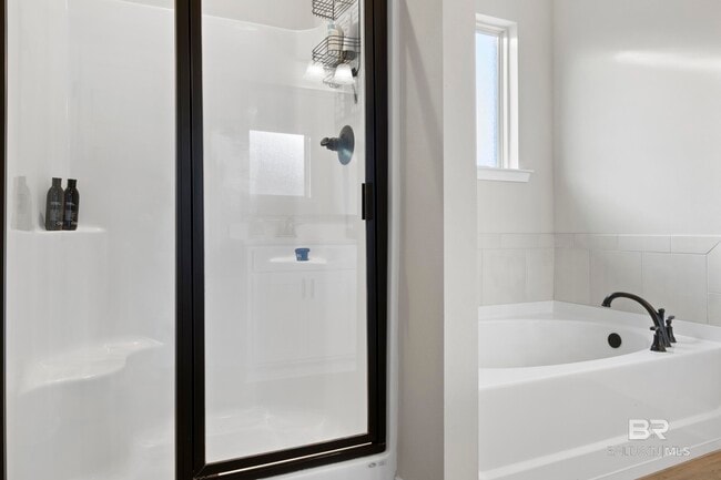 Building Photo - 1049 Stella Rd