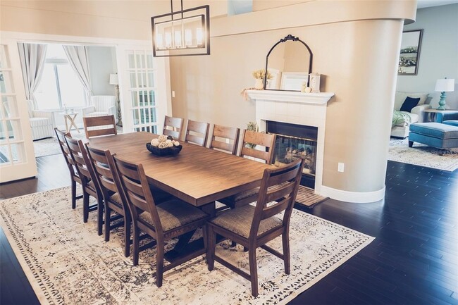 Building Photo - 8344 9th Ave Terrace NW