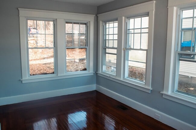 Building Photo - 1551 Ella T Grasso Blvd