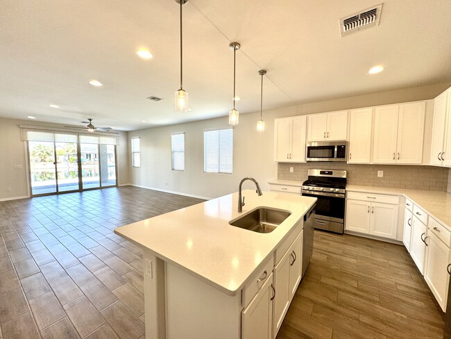 Building Photo - 21656 N Belt Dr