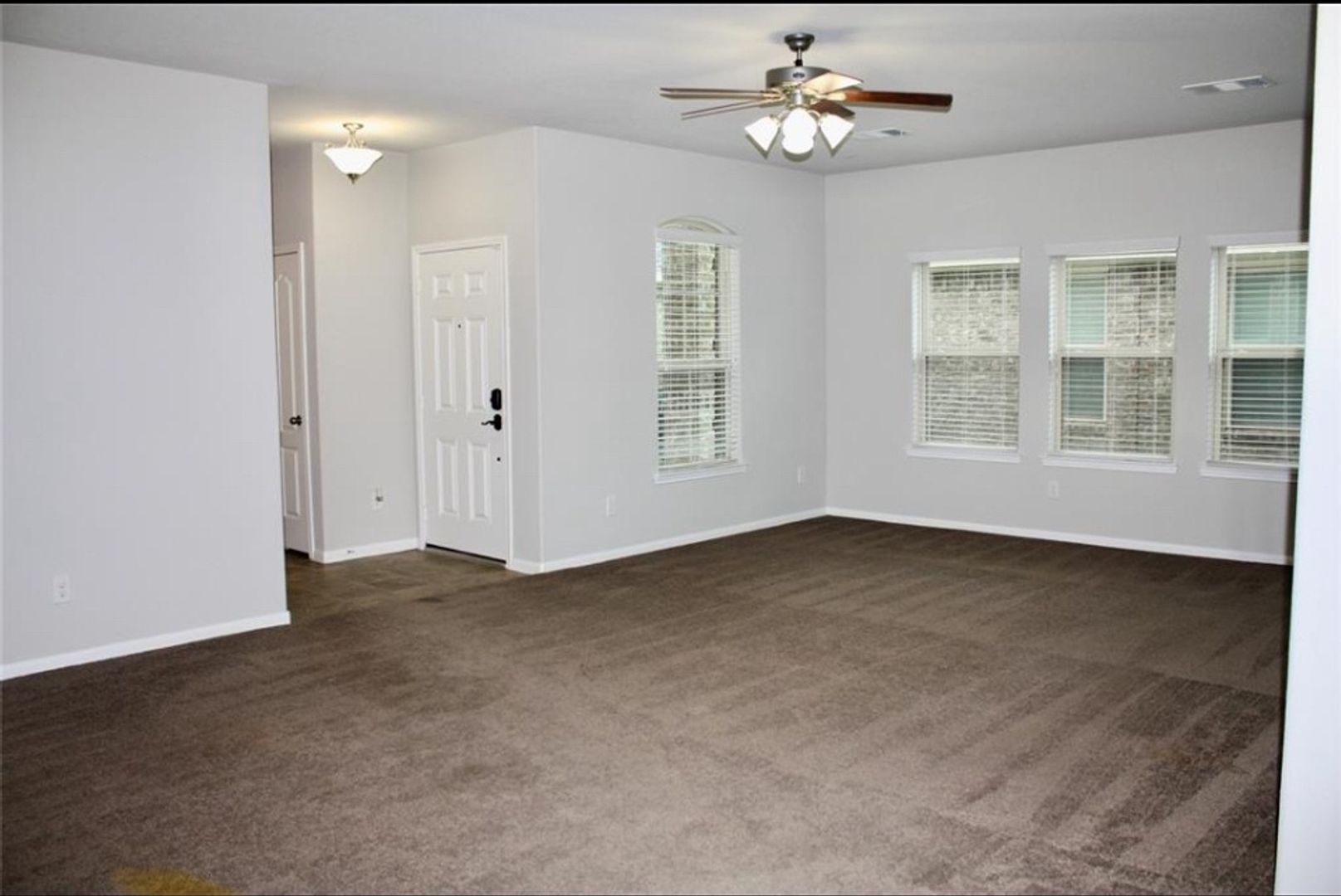 Building Photo - 5107 Misty Ln