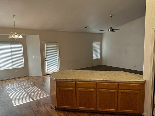 Building Photo - 2610 N Duke St