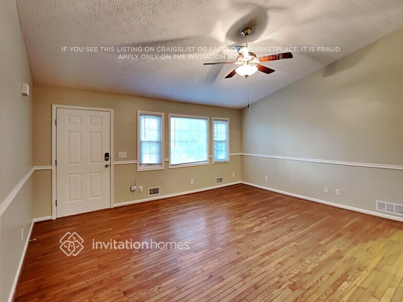 Building Photo - 1593 Kimberly Pl