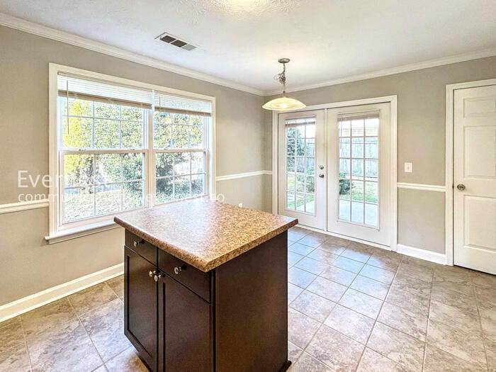 Building Photo - 113 Oak Grove Pl