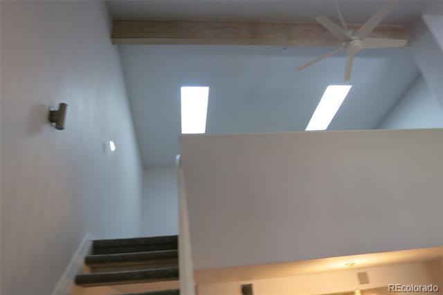 Building Photo - 23642 Pondview Pl