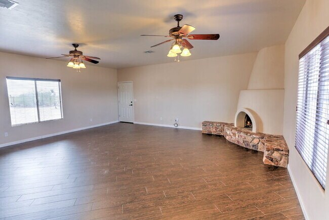 Building Photo - Vail - Rural Property on acreage