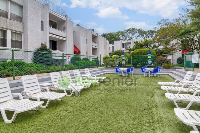 Building Photo - 456A River Road