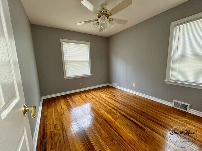 Building Photo - 22507 Sharrow Ave