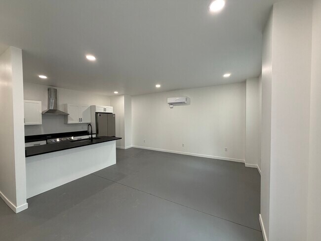 Building Photo - The Warehouse At Calhoun - RESIDENTIAL