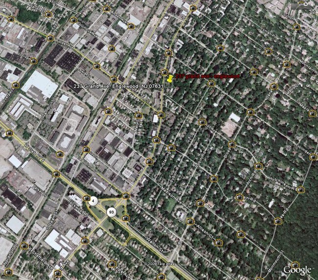 Aerial Photo - Grand Avenue Apartments