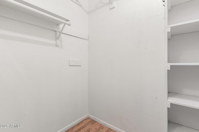 Building Photo - 4731 W Wescott Dr
