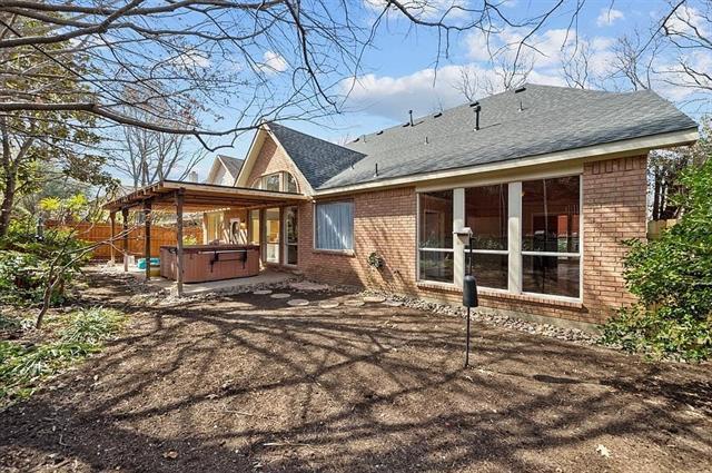 Building Photo - 1080 Winding Creek W Dr