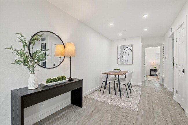 Building Photo - Adelynn At Mueller