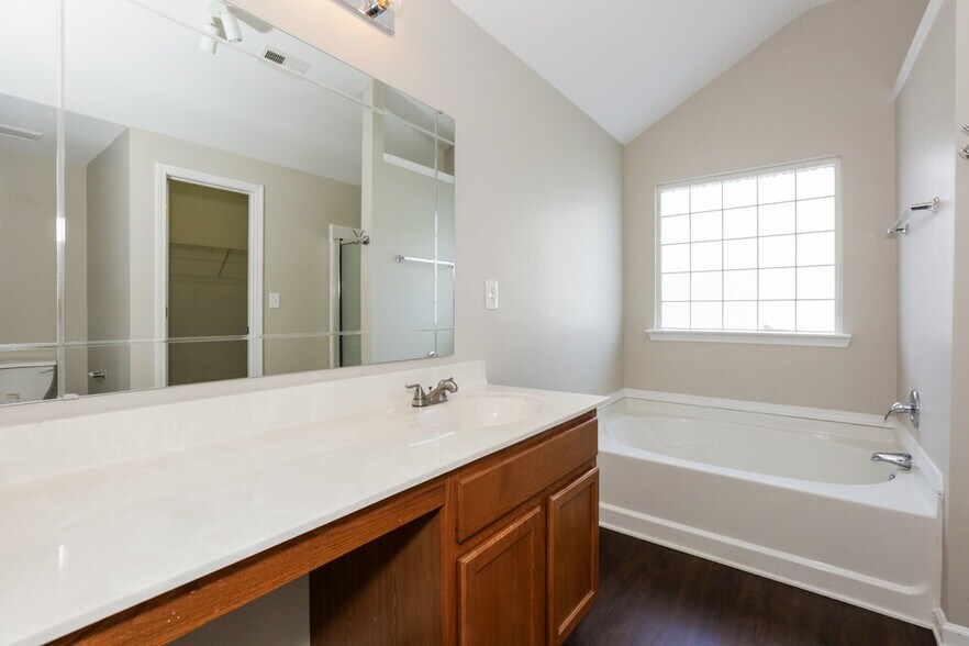 Building Photo - 1424 Jabbok Pl NW