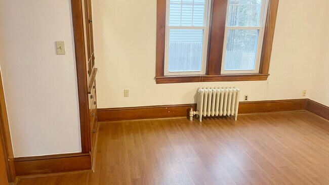 Building Photo - 73-75 Wallingford Ave