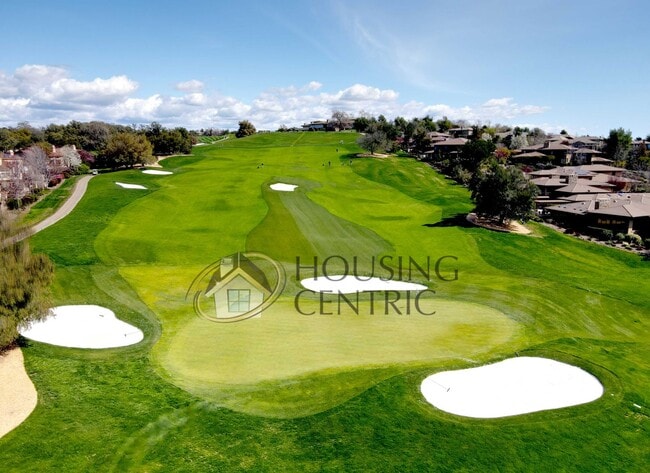Building Photo - Executive Gated Serrano Golf-Course Home with Views of the 16th Hole!