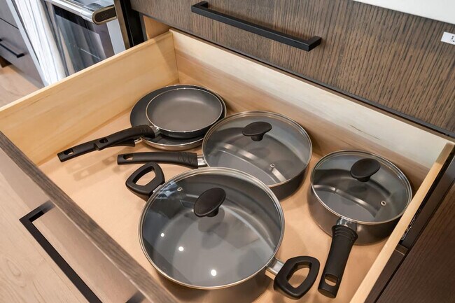 Building Photo - 5300 NE 67th St