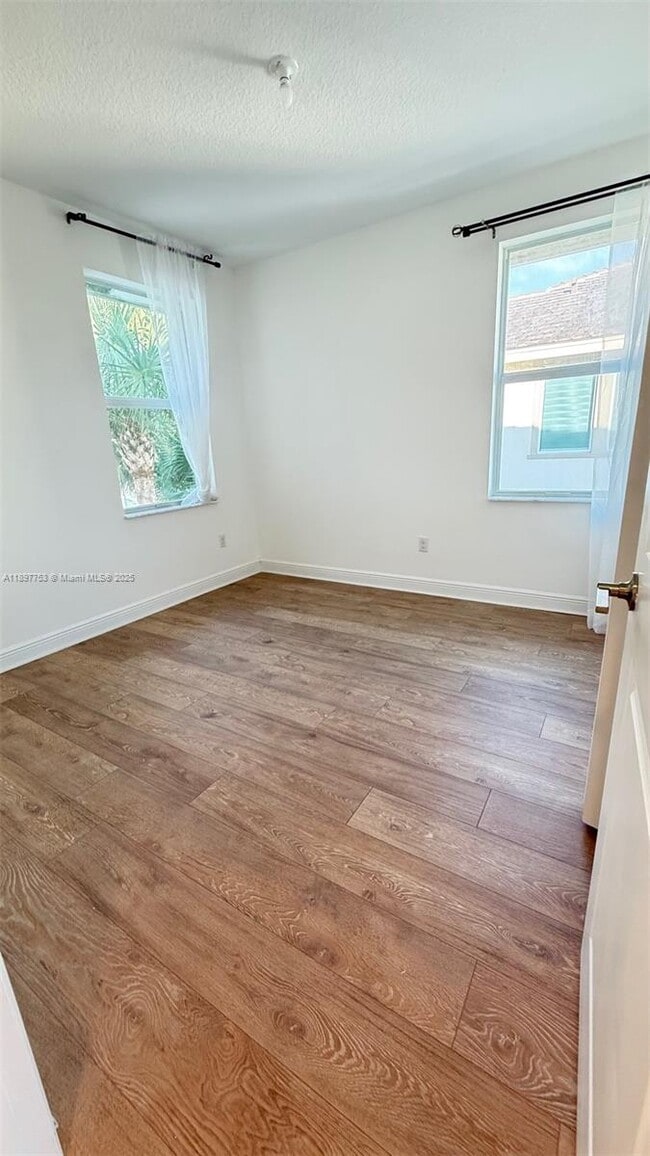 Building Photo - 1040 Rio Ct
