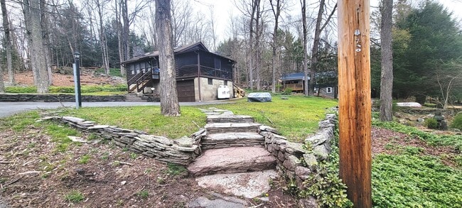 Building Photo - 41 Catskill Trail