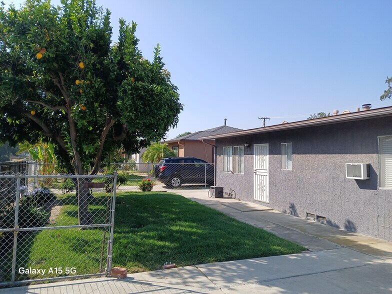 Building Photo - 15450 Country Club Dr