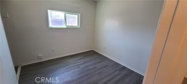 Building Photo - 421 Royal Cir