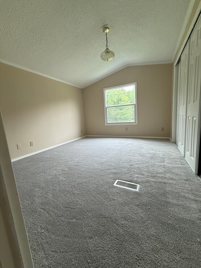 Building Photo - 19 Clifton Manor Dr