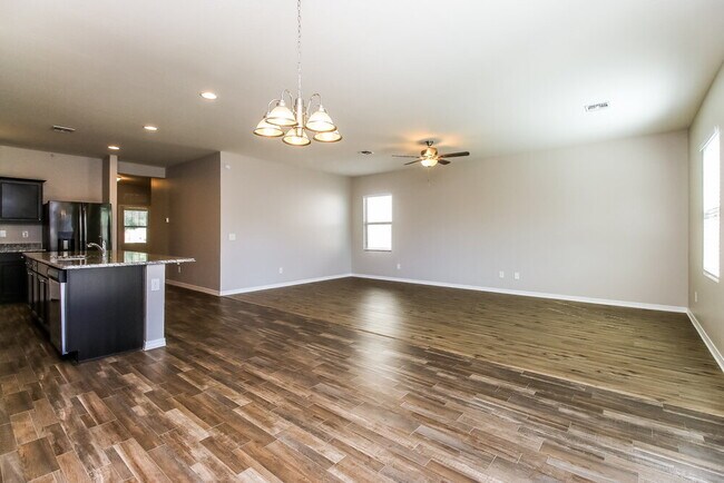 Building Photo - 4611 W Foldwing Dr