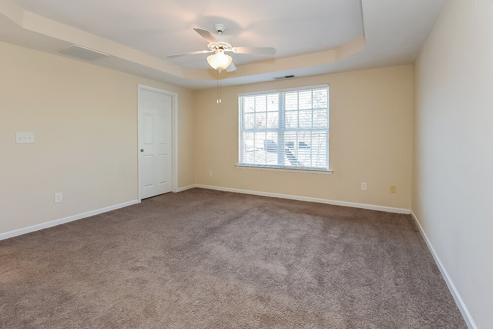 Building Photo - 110 Cessna Dr