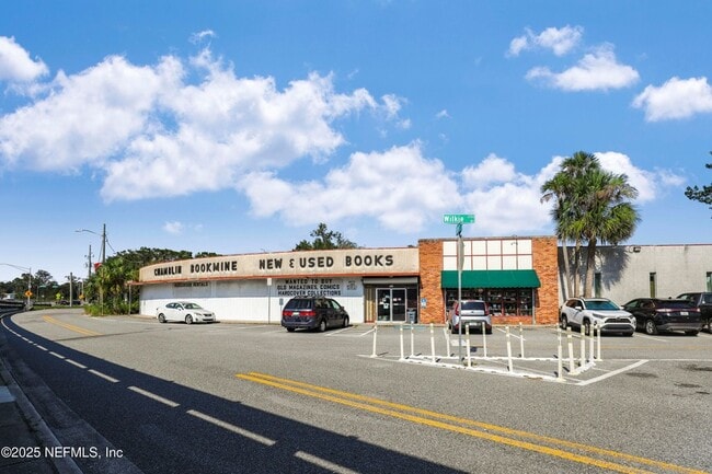 Building Photo - 5246 Sunderland Rd