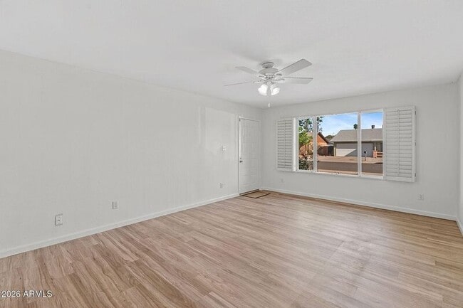 Building Photo - 2137 E Apollo Ave