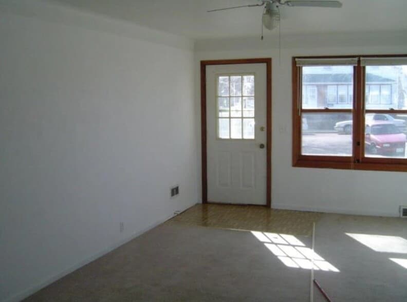 Front room - 104 2nd St