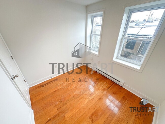 Building Photo - 2025 N 4th St