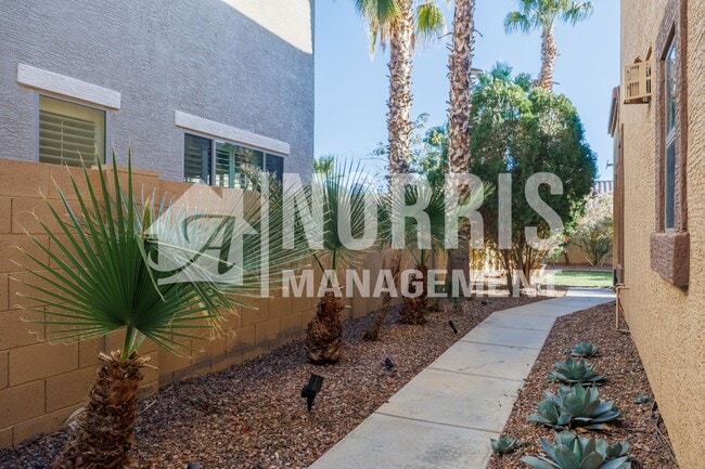 Building Photo - Beautiful Large Home NOT FURNISHED with Pool in Villago Community