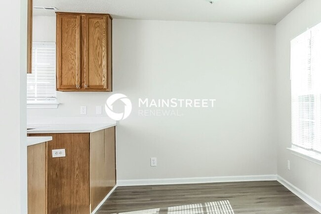 Building Photo - 3 Bedroom Pet-Friendly Home in Greensboro, NC with Main Street Renewal