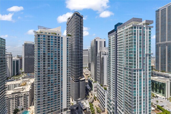 Building Photo - 1250 S Miami Ave
