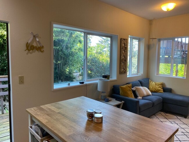 Building Photo - Ward Apartments LLC