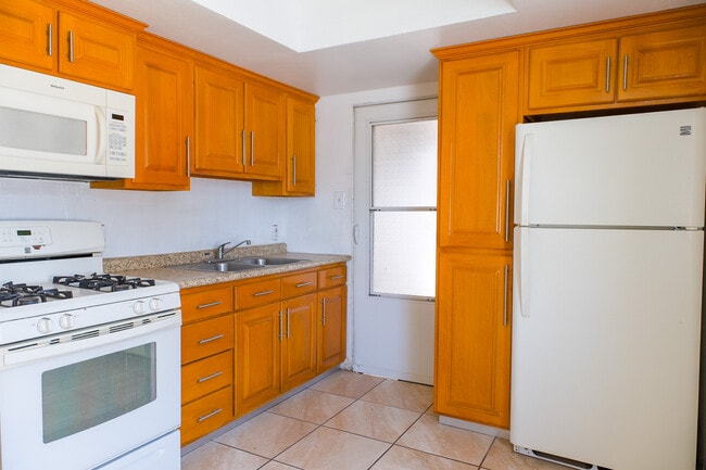 Building Photo - 8326 Verde Cir