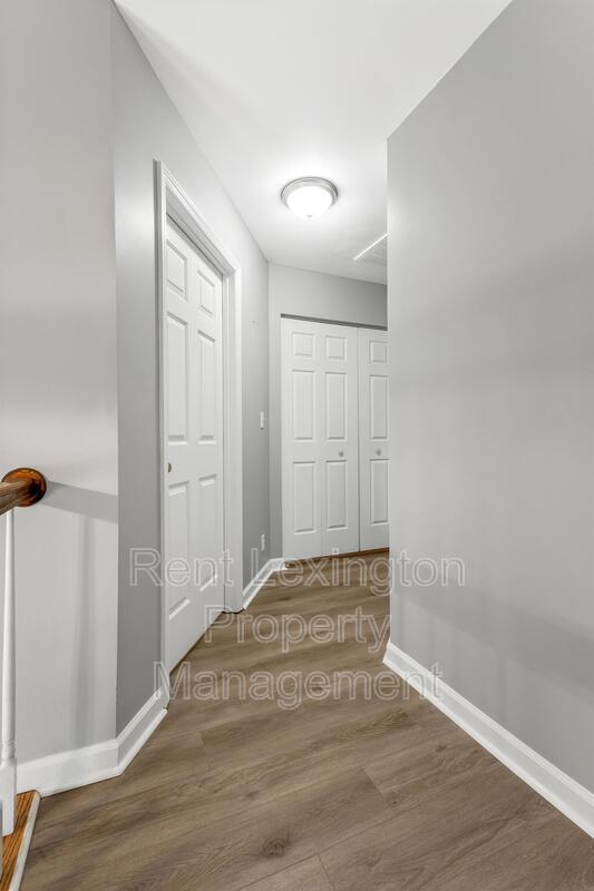 Building Photo - 4589 Fieldmoor Dr