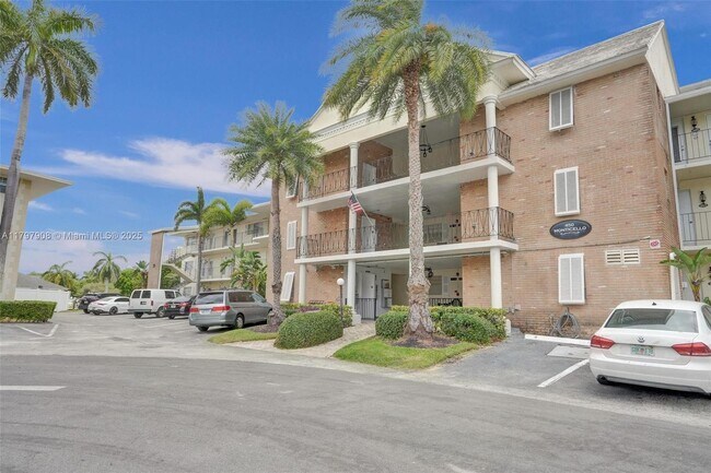 Building Photo - 450 Paradise Isle Blvd