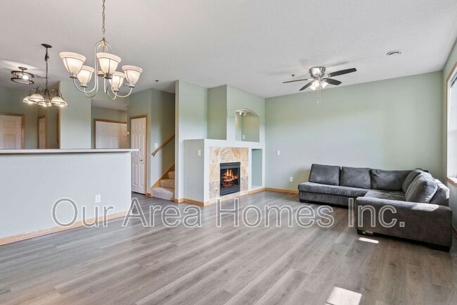 Building Photo - 11322 Aberdeen Cir NE