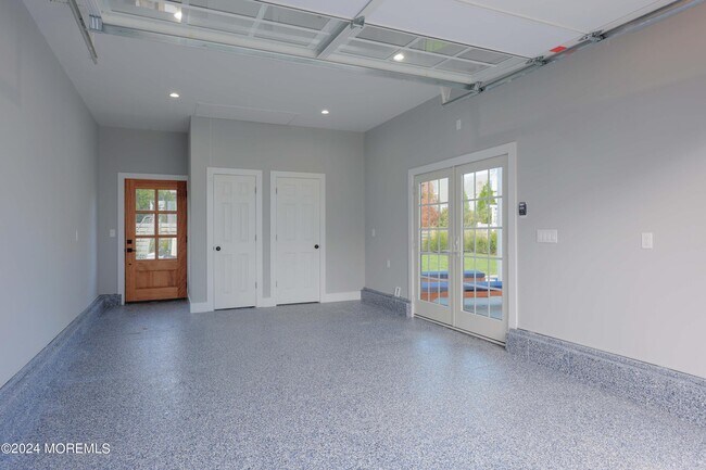 Building Photo - 408 Central Ave