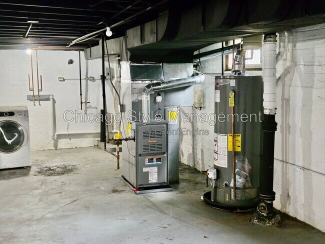 Building Photo - 14813 Evers St