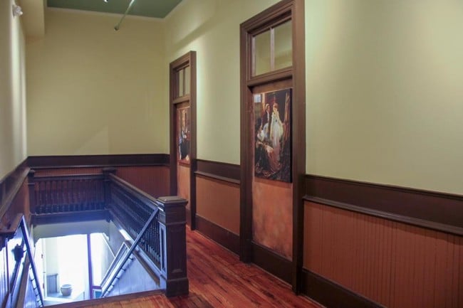 Building Photo - 610 Mulberry Street, #3