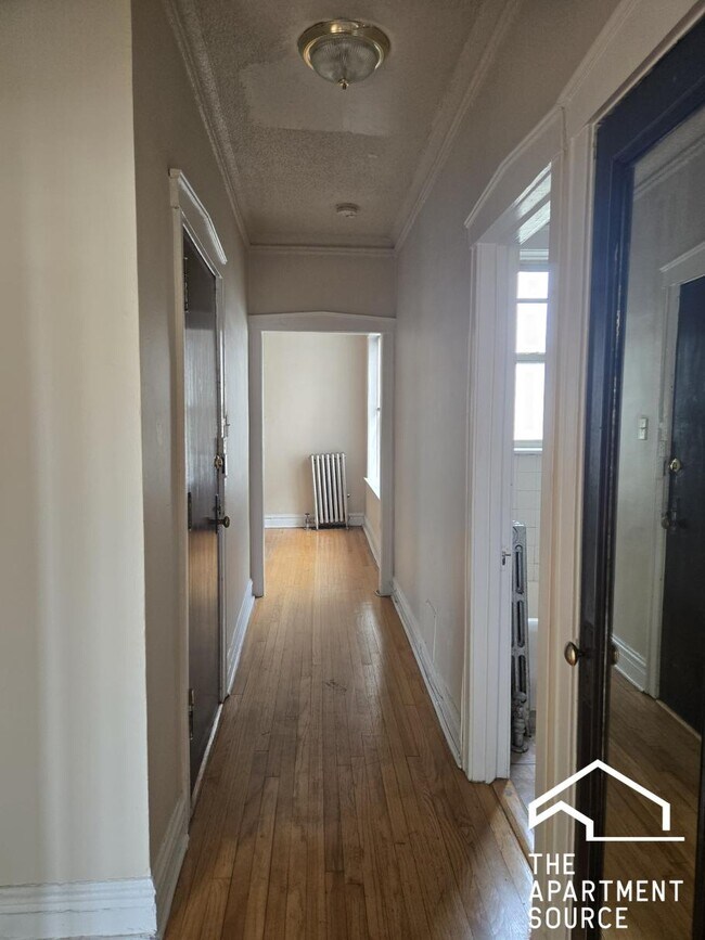 Building Photo - 4109 N Spaulding Ave