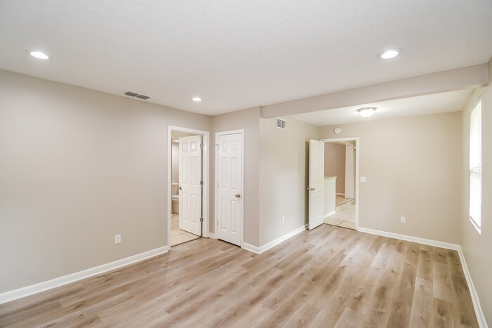 Building Photo - 8804 Ricardo Ln