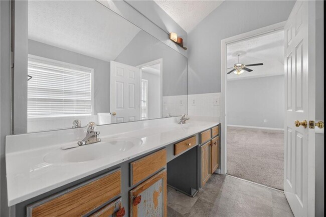 Building Photo - 530 Sterling Pointe Ct NW